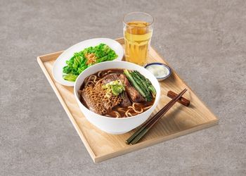 5.三寶牛肉麵經典餐(內用)