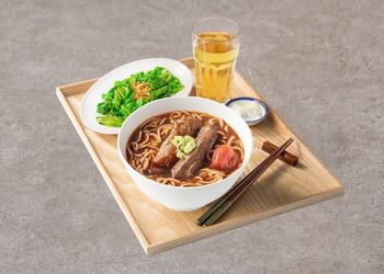 8.番茄半筋半肉經典餐(內用)
