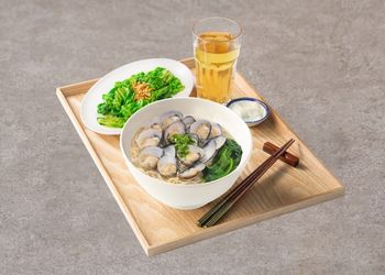 11.蛤蠣燉雞湯麵經典餐(內用)