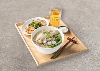 ＼NEW／鮮蚵燉雞麵_飲品套餐