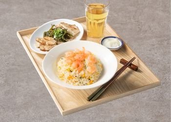 15. 蝦仁炒飯經典餐(飲品套餐)