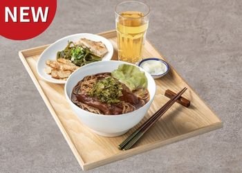 ＼NEW／老罈酸菜半筋半肉牛肉麵_飲品套餐