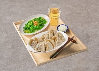 14. 水餃經典餐(飲品套餐)